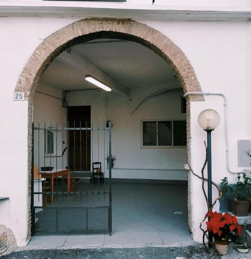 La Loggia Di Na Villa Албенга Екстериор снимка