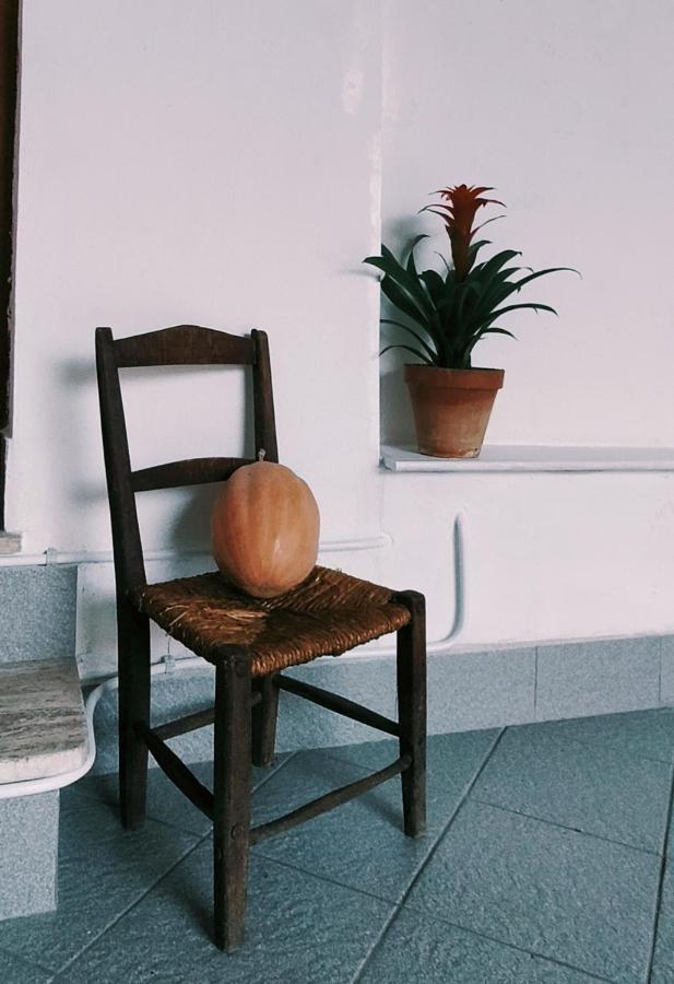La Loggia Di Na Villa Албенга Екстериор снимка